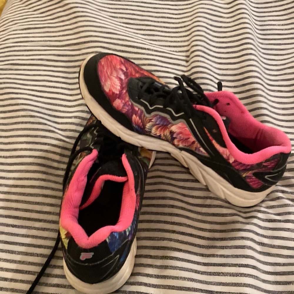 Fila Tennis Shoes